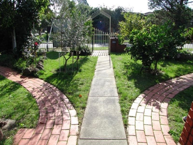 50 Raphael Drive, Wheelers Hill VIC 3150