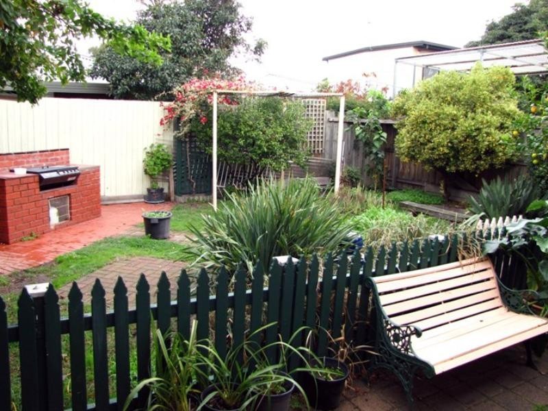 50 Raphael Drive, Wheelers Hill VIC 3150