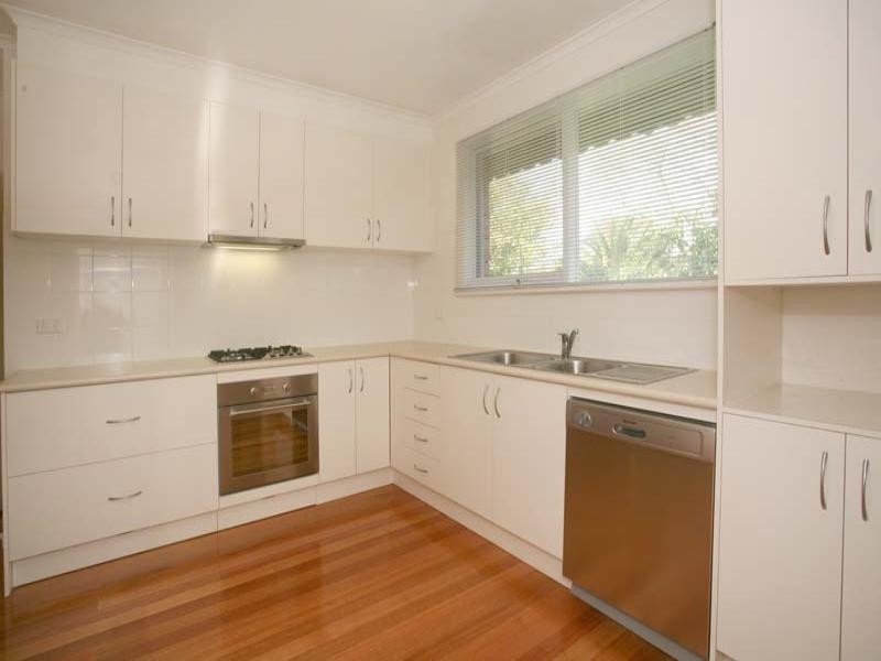 31 Tamarisk Avenue, Glen Waverley VIC 3150