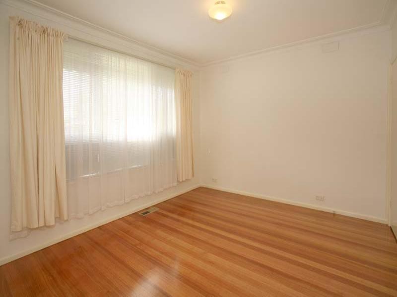 31 Tamarisk Avenue, Glen Waverley VIC 3150