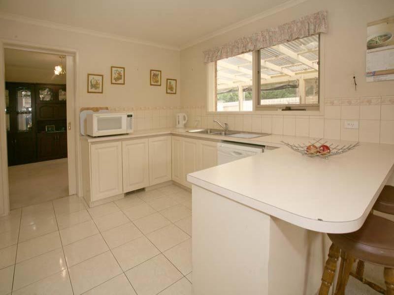 12 Manna Court, Mulgrave VIC 3170