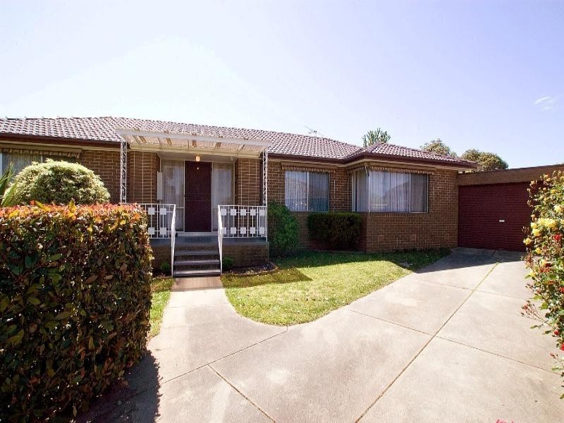 10 Huxley Avenue, Mulgrave VIC 3170
