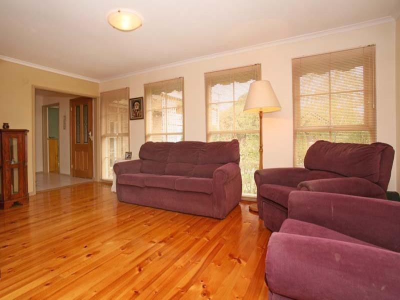 36 Excalibur Avenue, Glen Waverley VIC 3150