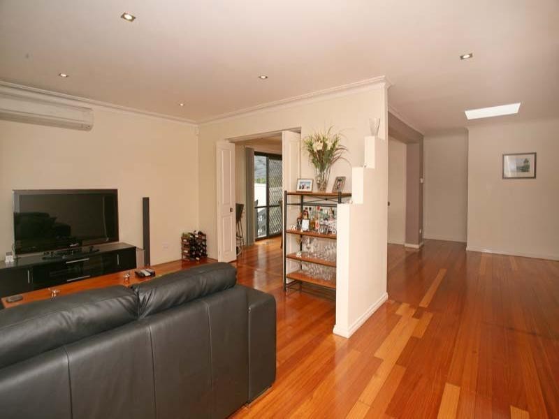 9 Cezanne Crescent, Wheelers Hill VIC 3150