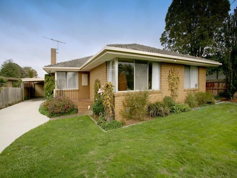 14 Blackwood Drive, Wheelers Hill VIC 3150