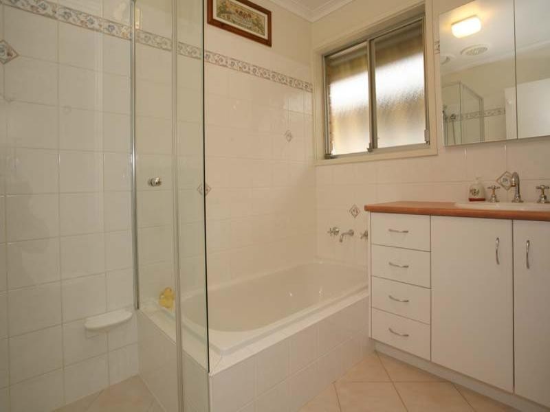 14 Blackwood Drive, Wheelers Hill VIC 3150