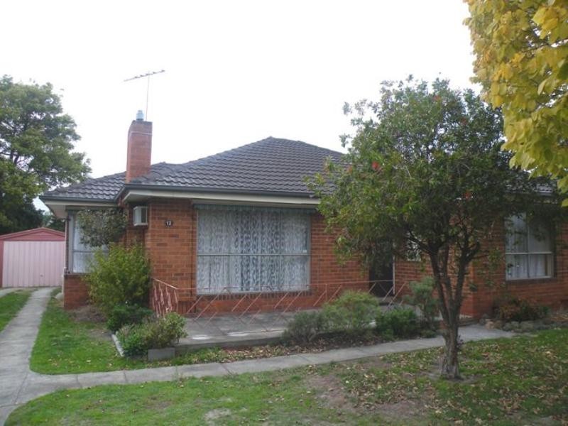 12 Rivett Crescent, Mulgrave VIC 3170