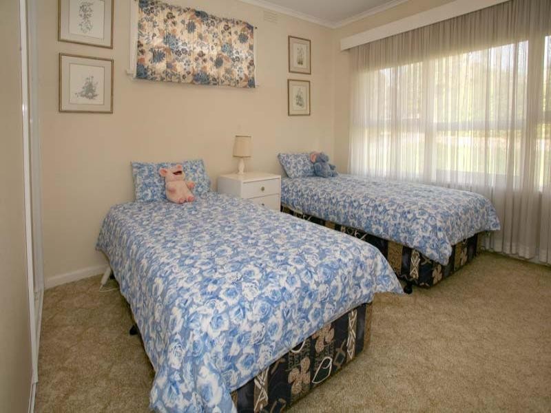 5 Anthony Drive, Mount Waverley VIC 3149
