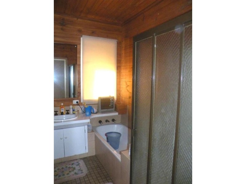 8 Bevis Street, Mulgrave VIC 3170