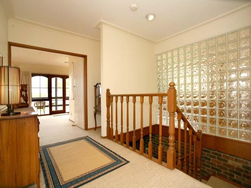 6 Portobello Place, Wheelers Hill VIC 3150