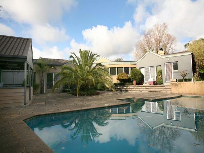 5 Colonial Court, Narre Warren South VIC 3805