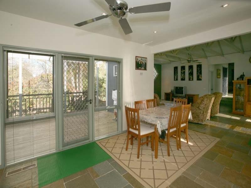 5 Colonial Court, Narre Warren South VIC 3805