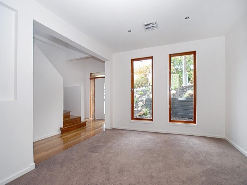 53 Hinkler Road, Glen Waverley VIC 3150