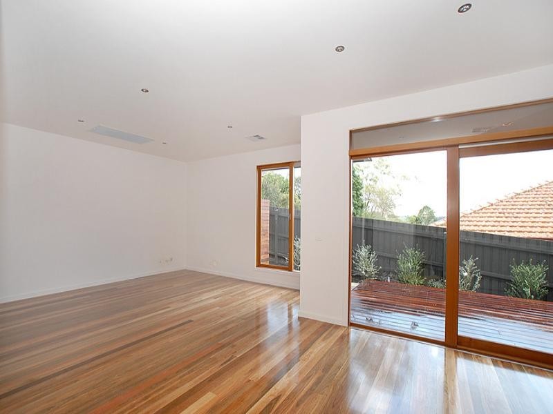 53 Hinkler Road, Glen Waverley VIC 3150