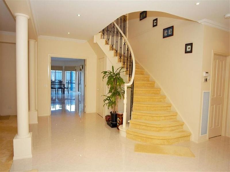 117 Herriotts Boulevard, Glen Waverley VIC 3150