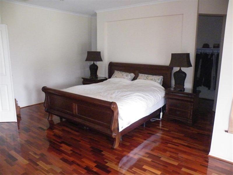 117 Herriotts Boulevard, Glen Waverley VIC 3150