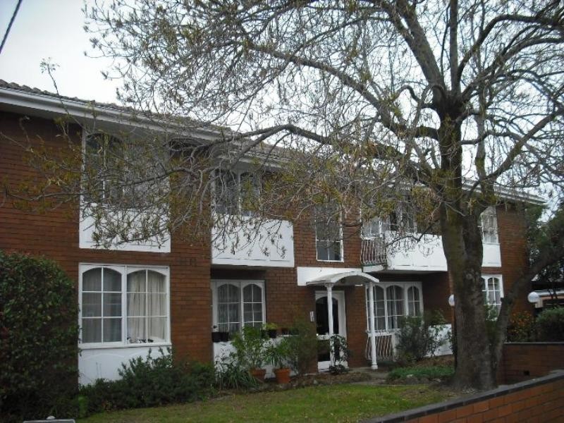 10/2-4 Baker Street, Malvern East VIC 3145