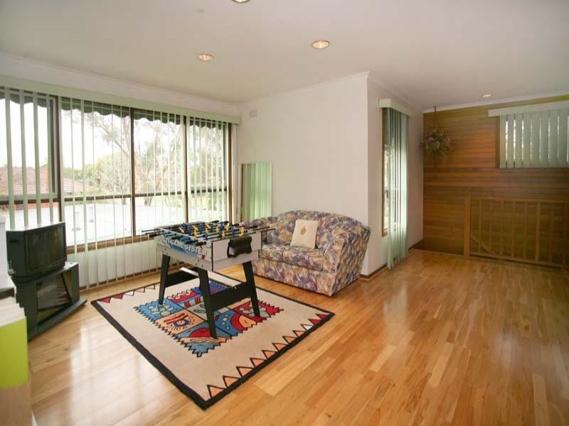 20 Gareth Drive, Burwood East VIC 3151