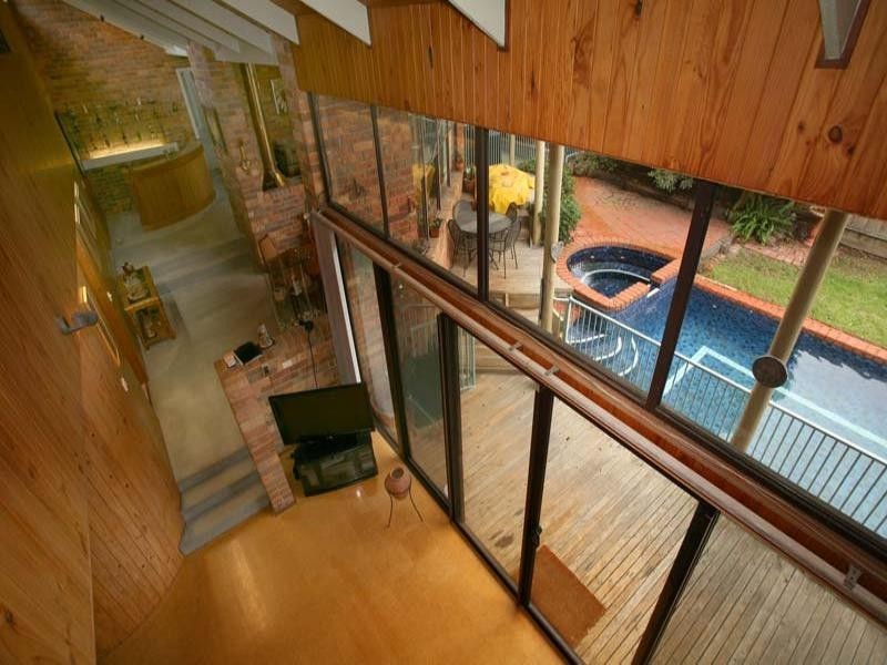 2 Delfin Court, Glen Waverley VIC 3150