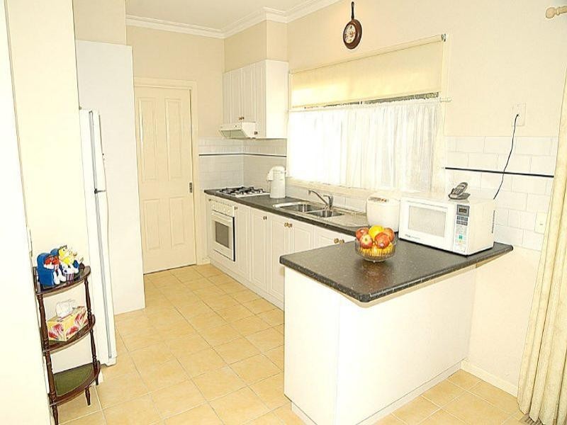 1A Ingram Avenue, Glen Waverley VIC 3150