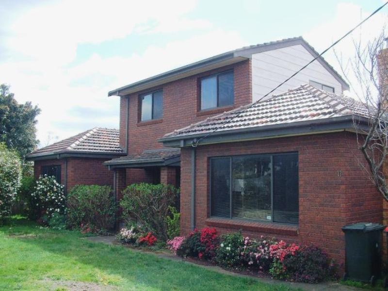 11 Charlotte Street, Glen Waverley VIC 3150