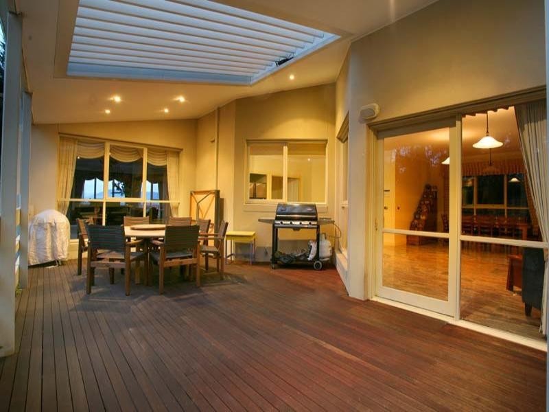 11 Strathconnan Place, Wheelers Hill VIC 3150