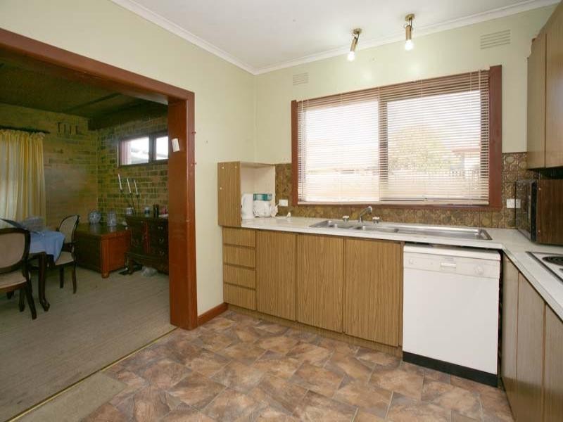 246 Lawrence Road, Mount Waverley VIC 3149