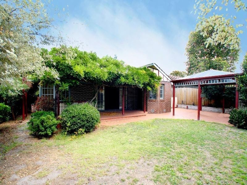 11 Oakbank Court, Wheelers Hill VIC 3150