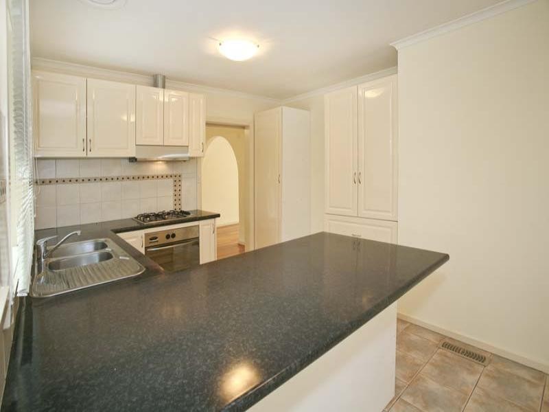 16 Entally Drive, Wheelers Hill VIC 3150