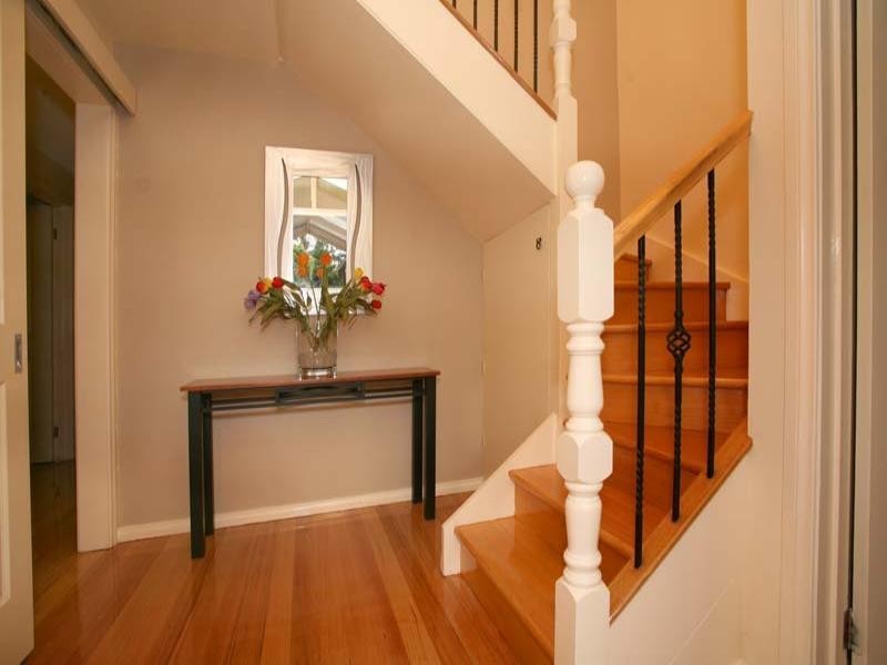 10 Iverna Close, Mulgrave VIC 3170