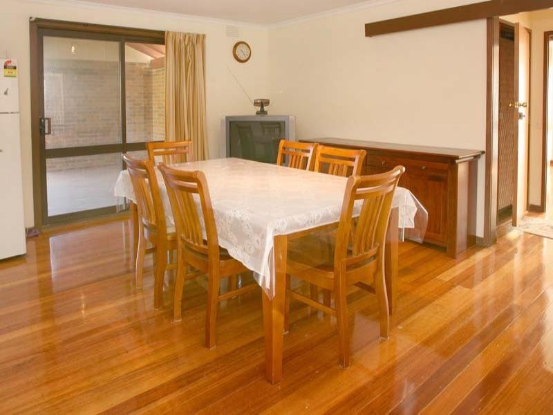 12 Melissa Grove, Vermont South VIC 3133