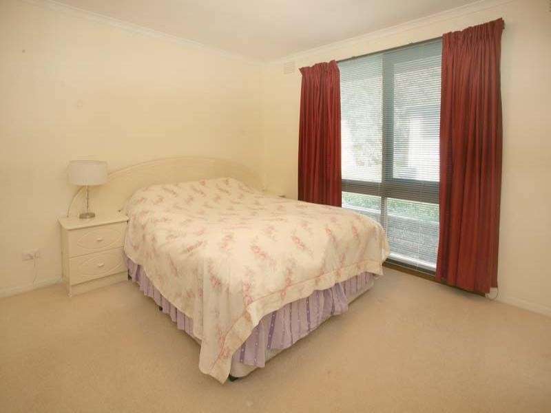 12 Melissa Grove, Vermont South VIC 3133