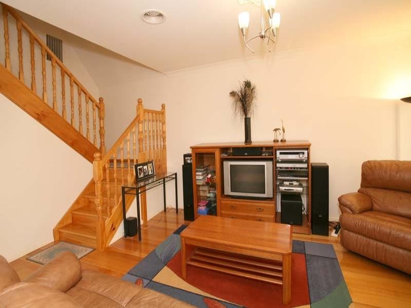 2/28 Leicester Avenue, Glen Waverley VIC 3150