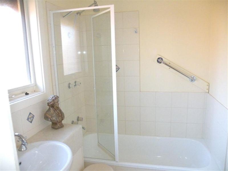 Level Rear 12 Lindau Drive, Vermont South VIC 3133