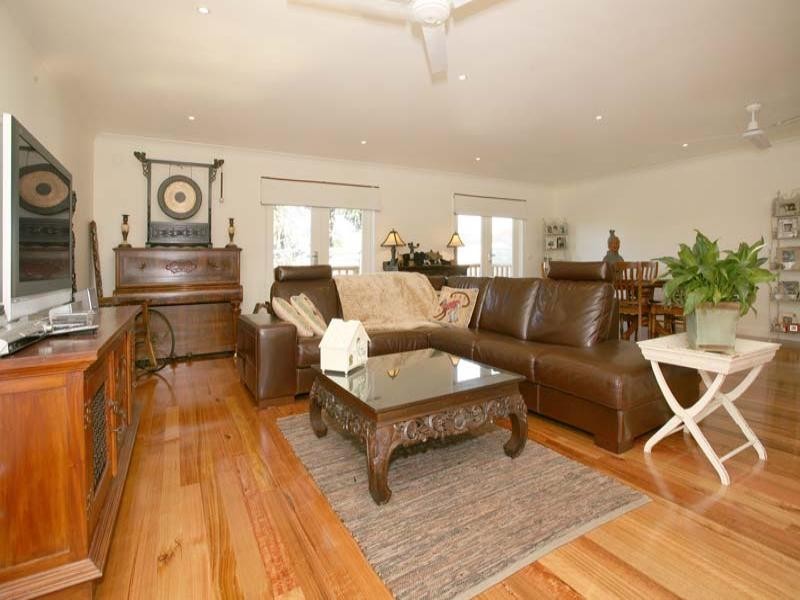 14 Amblecote Crescent, Mulgrave VIC 3170