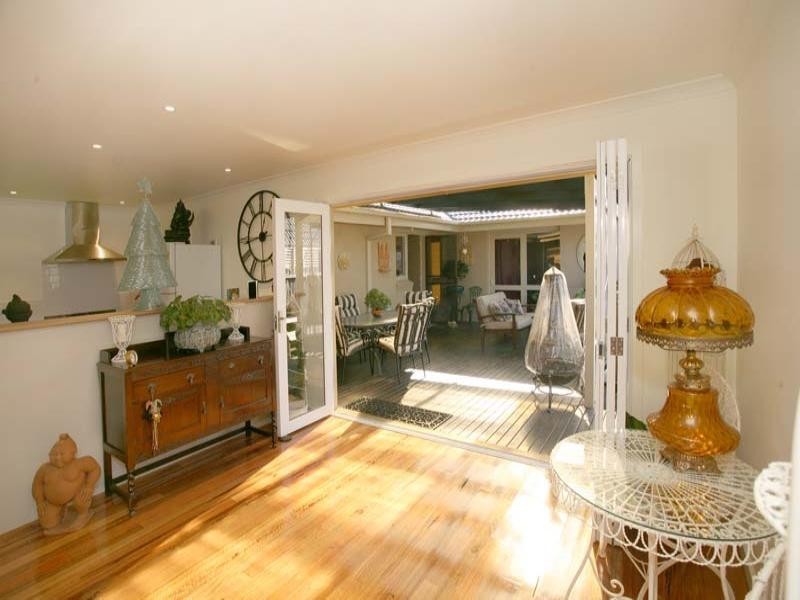 14 Amblecote Crescent, Mulgrave VIC 3170