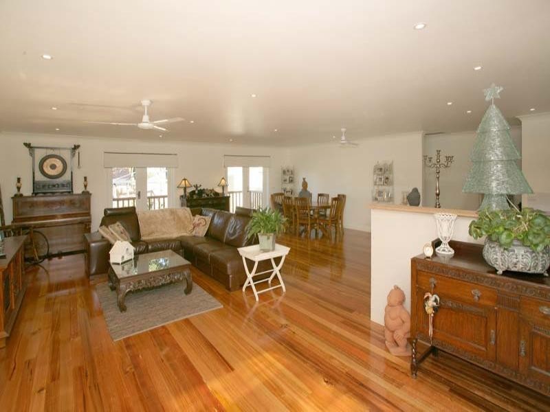 14 Amblecote Crescent, Mulgrave VIC 3170