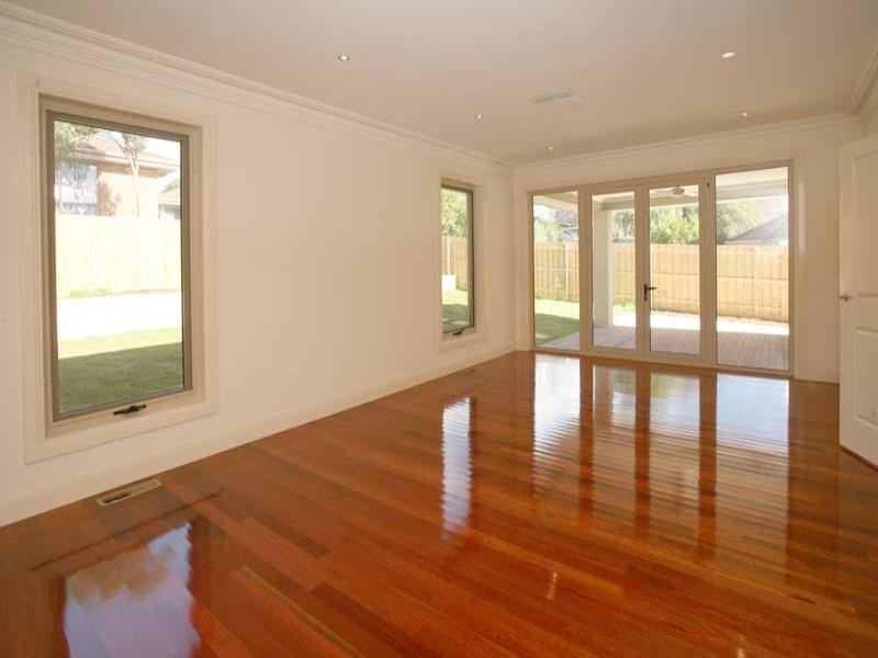 14 Fairhills Parade, Glen Waverley VIC 3150
