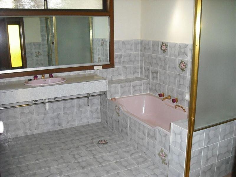 4 View Mount Road, Wheelers Hill VIC 3150