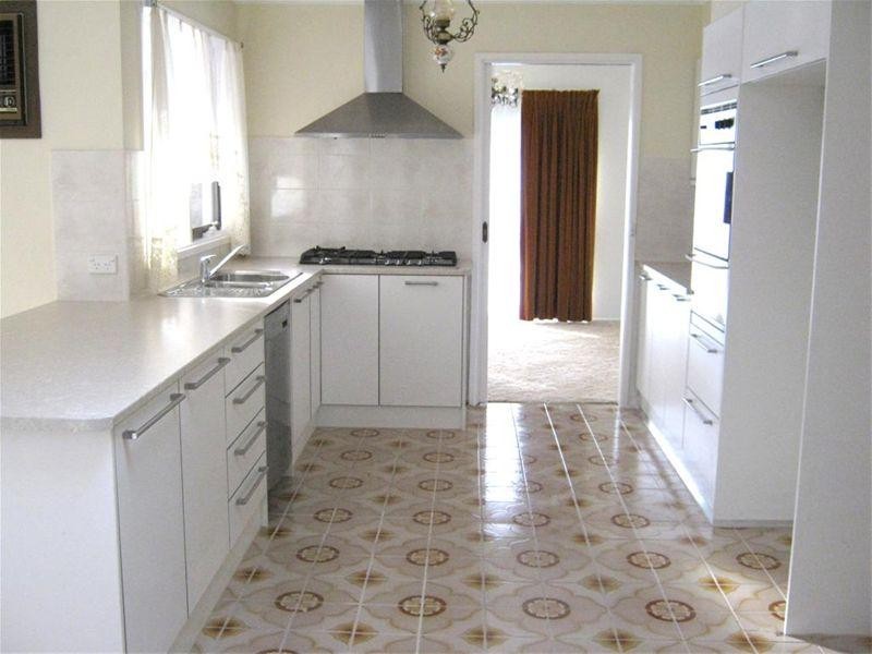 16 Wendy Court, Wheelers Hill VIC 3150