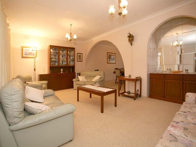 18 Lola Street, Mulgrave VIC 3170