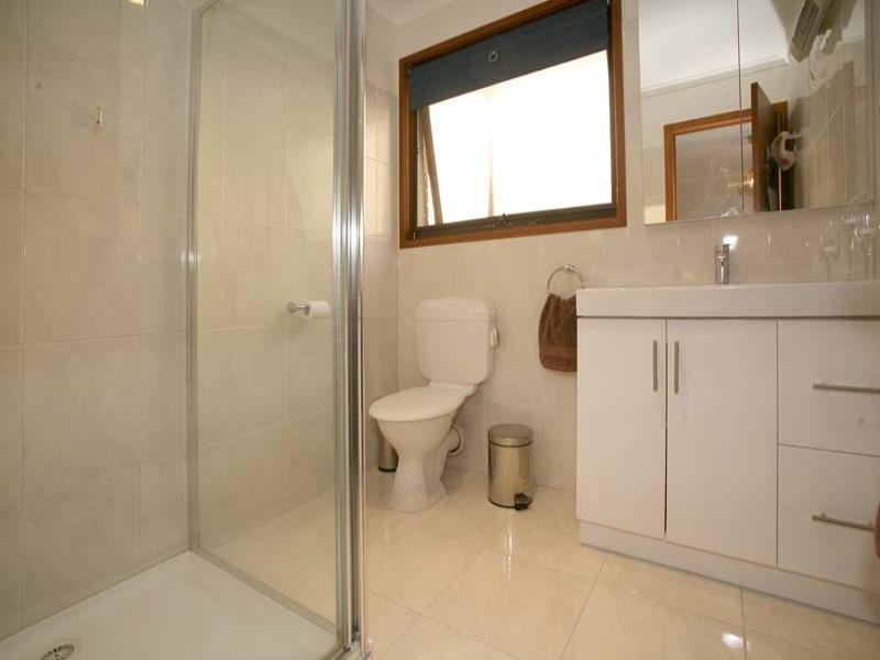 12 Roswell Street, Glen Waverley VIC 3150