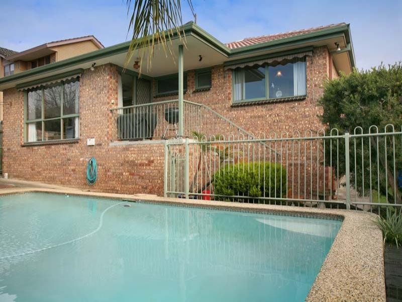 12 Roswell Street, Glen Waverley VIC 3150