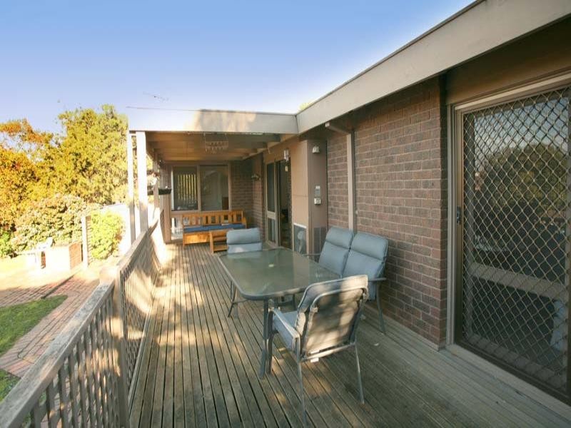 15 Lindau Drive, Vermont South VIC 3133