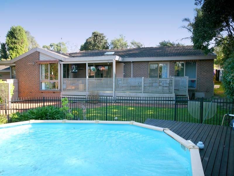 15 Lindau Drive, Vermont South VIC 3133