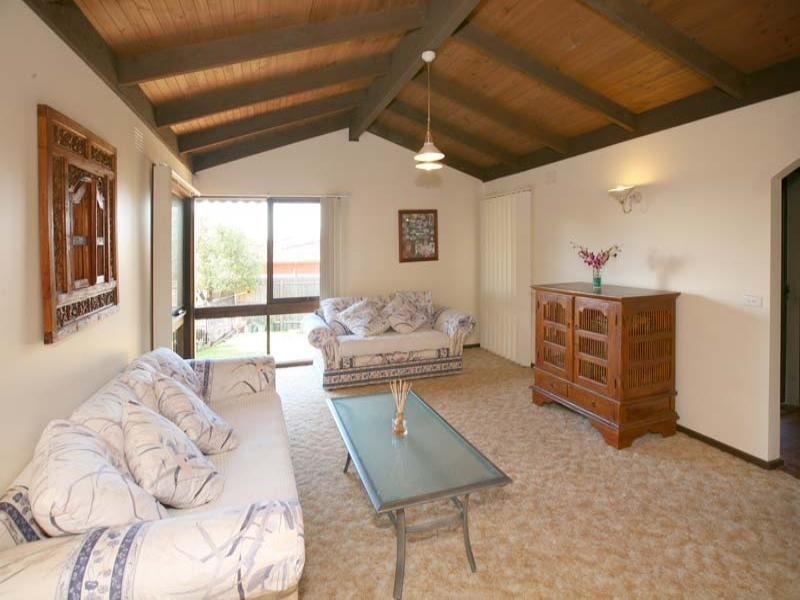 15 Lindau Drive, Vermont South VIC 3133