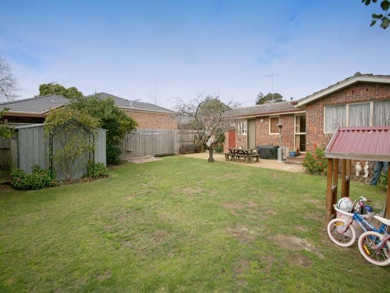 3 Pemberley Drive, Notting Hill VIC 3168