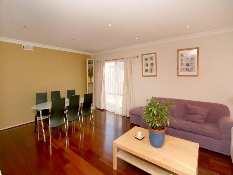 24 Folkestone Road, Glen Waverley VIC 3150