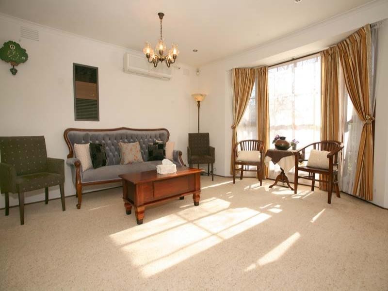 12 Eastleigh Drive, Glen Waverley VIC 3150