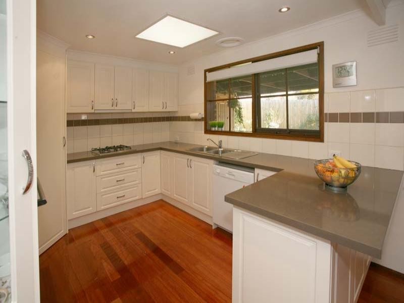 12 Eastleigh Drive, Glen Waverley VIC 3150